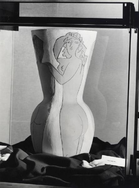 IX Triennale - Mostre temporanee - Ceramiche di Pablo Picasso - Vaso in ceramica decorata