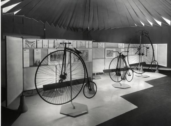 IX Triennale - Mostre temporanee - Mostra didattica sull'evoluzione della bicicletta