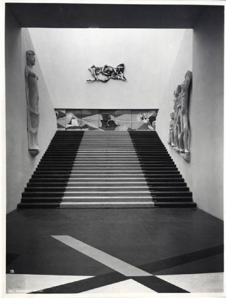 IX Triennale - Palazzo dell'Arte - Scalone d'Onore - Luciano Baldessari e Marcello Grisotti