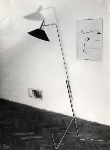 IX Triennale - Sezione della Illuminazione - Lampada da terra - Gino Sarfatti