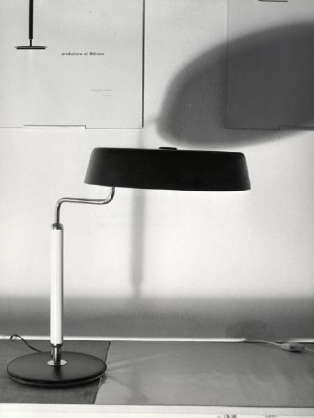 IX Triennale - Sezione della Illuminazione - Lampada da tavolo