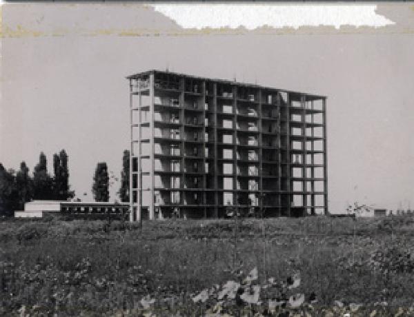 IX Triennale - Quartiere sperimentale della Triennale di Milano (QT8) - Struttura della casa a 9 piani - Ufficio Tecnico del Comune di Milano