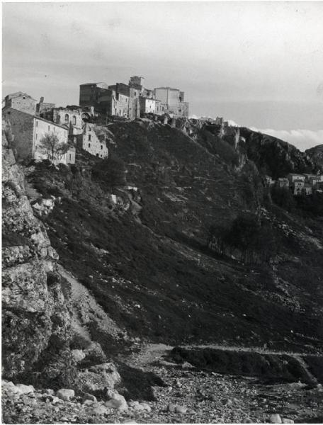 XII Triennale - La casa e la scuola - Settore rurale - Montenerodomo - Veduta