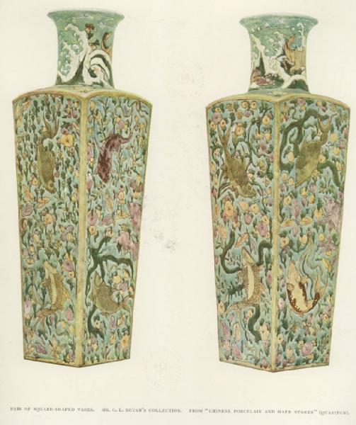 Due vasi cinesi decorati - Porcellana
