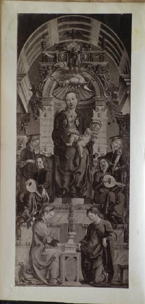 Tura, Cosme' - Madonna con Bambino in trono, angeli musicanti - Dipinto - Olio e tempera su tavola - Londra - National Gallery