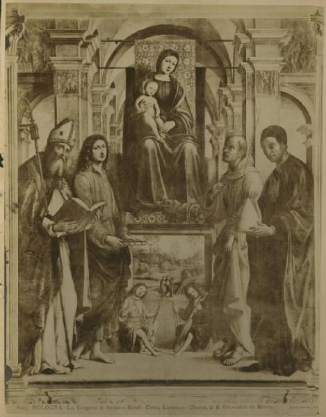 Costa, Lorenzo - Madonna con Bambino in trono tra i santi Agostino, Giovanni evangelista, Francesco, Possidonio e due angeli musicanti (Pala Ghedini) - Dipinto su tavola - Bologna - Chiesa di san Giovanni in Monte