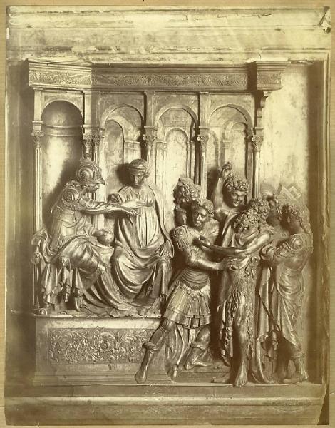 Ghiberti, Lorenzo e aiuti - Il Battista davanti ad Erode - Scultura in ottone dorato - Siena - Battistero - Fonte battesimale - Formella