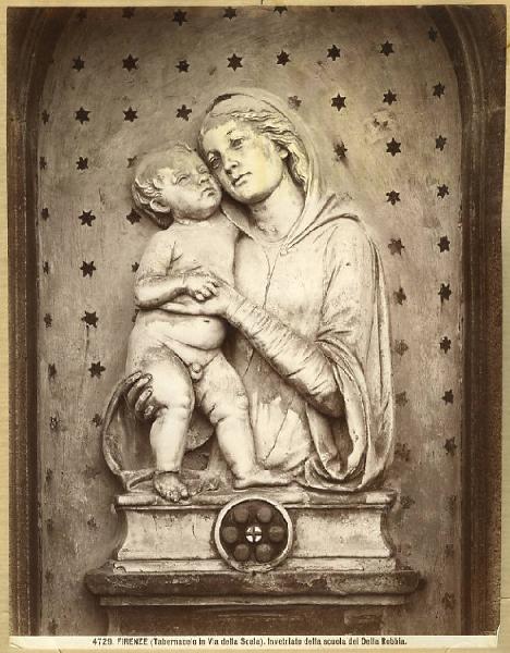 Scultore robbiano - Madonna con Bambino - Scultura - Rilievo - Firenze - Via della Scala - Tabernacolo