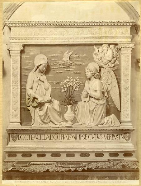 Della Robbia, Andrea - Annunciazione - Scultura in terracotta - Rilievo - Chiusi della Verna - Chiesa Maggiore - Cappella Niccolini