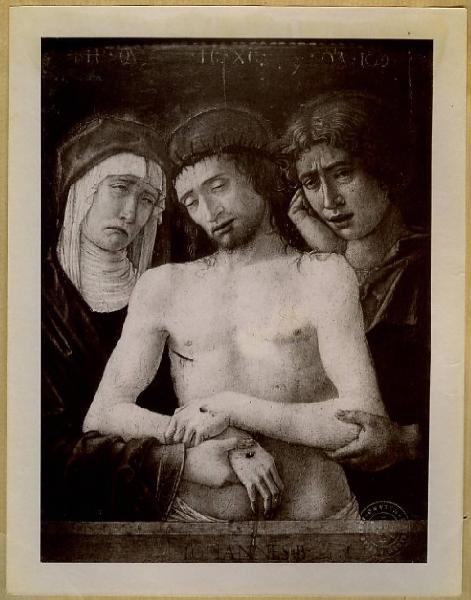 Bellini, Giovanni - Cristo in pietà sorretto dalla Madonna e da san Giovanni evangelista - Dipinto su tavola - Bergamo - Accademia Carrara