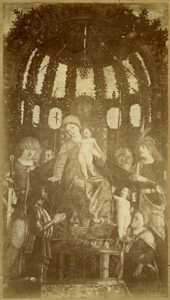 Mantegna, Andrea - Madonna con Bambino in trono con san Michele Arcangelo, sant'Andrea, san Longino, san Giorgio, Francesco Gonzaga, san Giovannino e santa Elisabetta (Madonna della Vittoria) - Dipinto - Tempera su tela - Parigi - Louvre