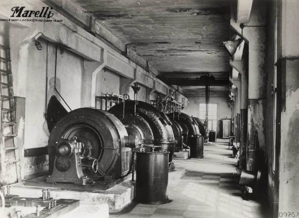 Centrale geotermica di Larderello - Sala pompe e motori