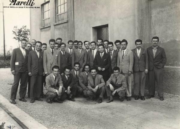 Ercole Marelli (Società) - Visita di studenti del Politecnico di Milano - Ritratto di gruppo