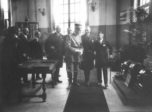 Milano - Fiera campionaria del 1926 - Padiglione della Breda - Visita del duca d'Aosta Emanuele Filiberto di Savoia