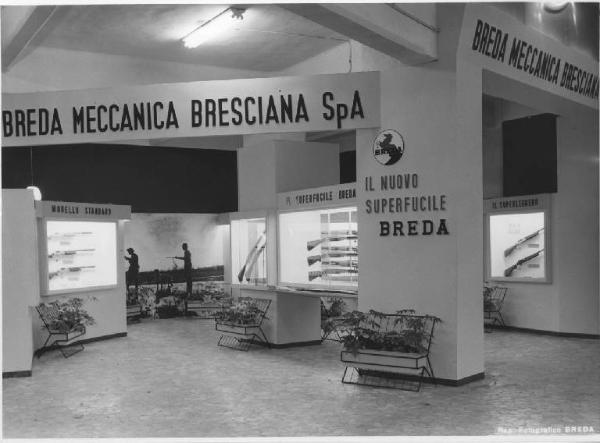 Milano - Fiera campionaria del 1961 - Stand della Breda meccanica bresciana
