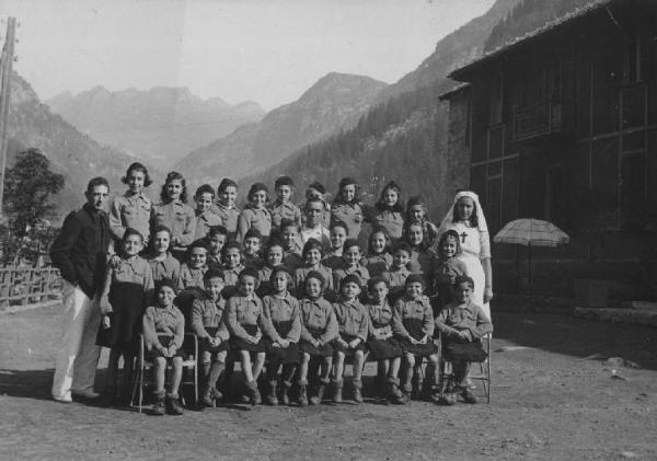 Fondazione Ernesto Breda - Gruppo di bambini della colonia montana di Valdo di Formazza