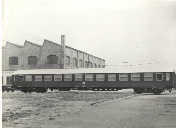 Ernesto Breda (Società) - Carrozza ferroviaria Bz 25000 di seconda classe per le Ferrovie dello Stato (FS)