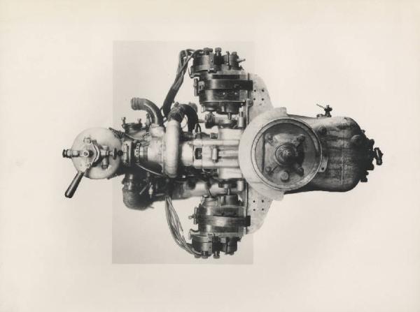 Ernesto Breda (Società) - Motore a scoppio a 8 cilindri in linea per aviazione Daimler-Benz