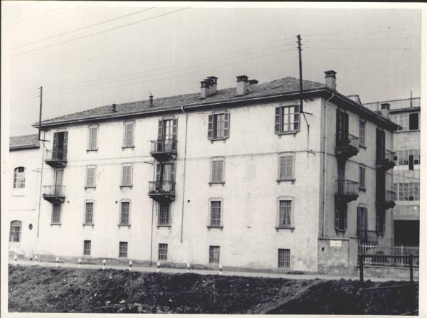 Soc. Acc. Tintoria Pessina - Como - Fabbricato industriale