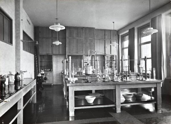 De Angeli Frua - interno di laboratorio