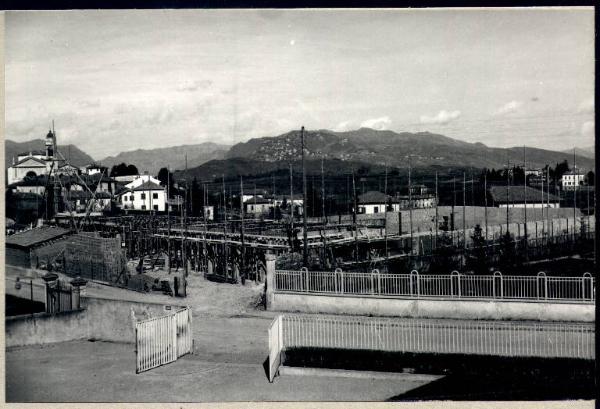 SATAM-Maccio di Villaguardia - veduta dell'ossatura in cemento armato del nuovo stabilimento - marzo 1952