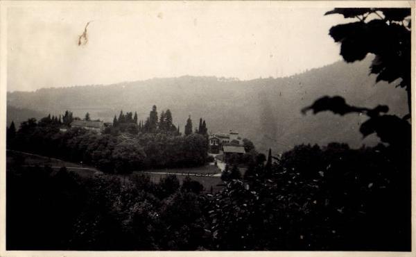 Veduta della proprietà Ravasi sulla collina di Cardina