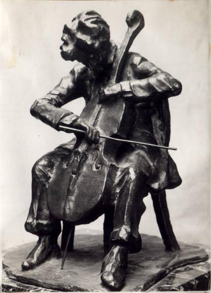 Scultura - suonatore di violoncello - Guido Ravasi