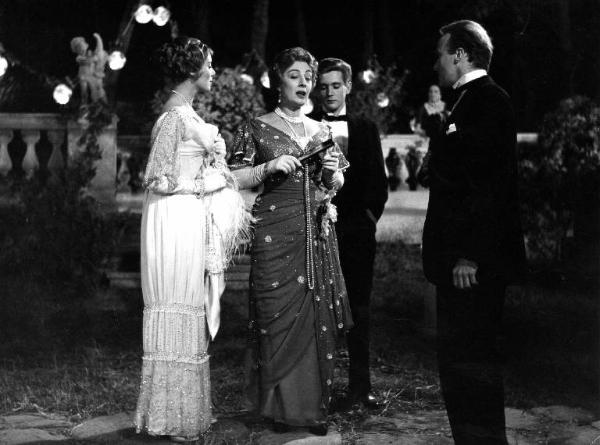 Scena del film "Il padrone sono me" - Regia Franco Brusati - 1955 - Gli attori Jacques Chabassol, Andreina Pagnani e Myriam Bru.