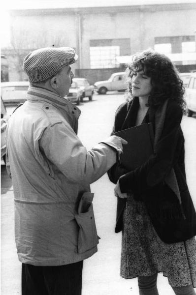 Set del film "La cicala" - Regia Alberto Lattuada - 1980 - Il regista Alberto Lattuada e l'attrice Clio Goldsmith