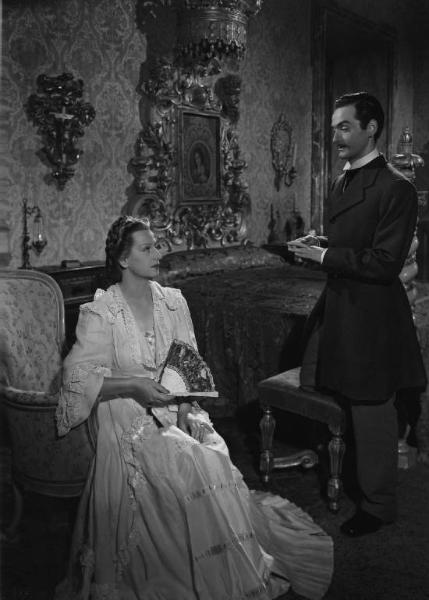 Scena del film "Giacomo l'idealista" - Regia Alberto Lattuada - 1943 - Gli attori Andrea Checchi e Tina Lattanzi