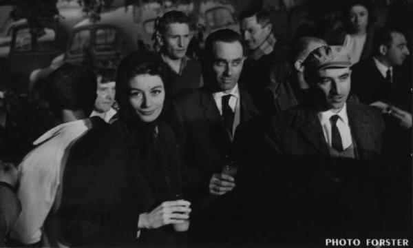 Set del film "L'imprevisto" - Regia Alberto Lattuada - 1961 - Il regista Alberto Lattuada con l'attrice Anouk Aimée