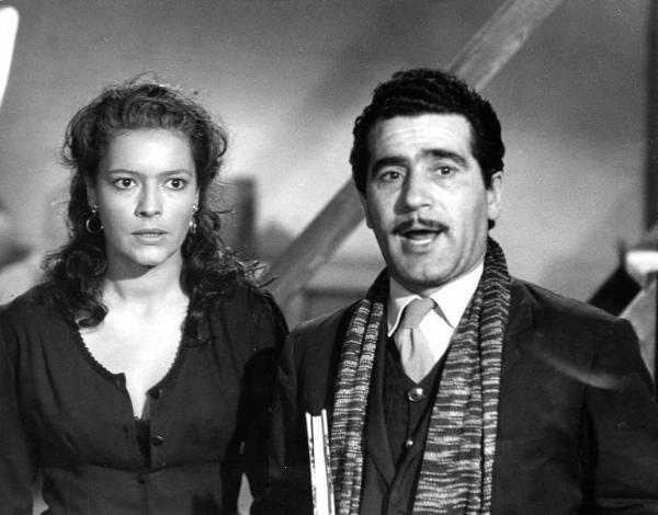 Scena del film "La lupa" - Regia Alberto Lattuada - 1953 - L'attrice Kerima e un attore non identificato