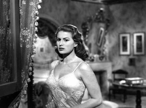 Scena del film "Anna" - Regia Alberto Lattuada - 1951 - L'attrice Silvana Mangano