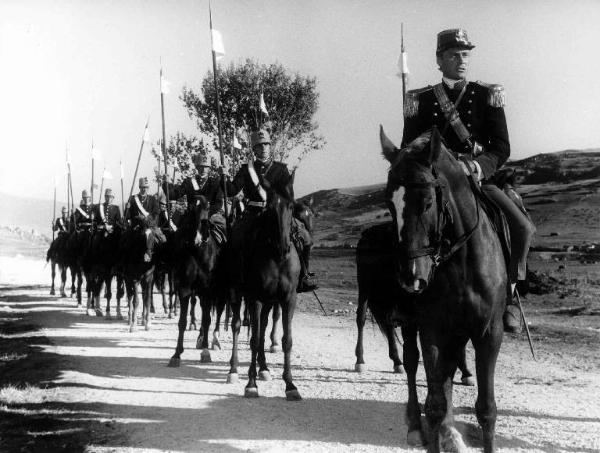 Scena del film "I briganti i taliani" - Mario Camerini - 1961 - Soldati a cavallo