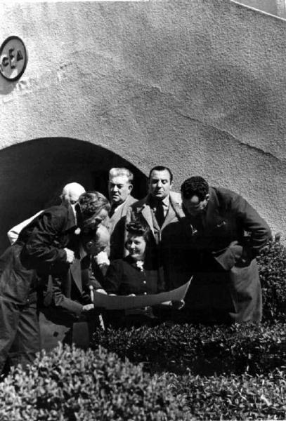 Set del film "Buongiorno, Madrid!" - Max Neufeld, Gian Maria Cominetti - 1942 - Il regista Gian Maria Cominetti e gli attori Giovanni Grasso e Carlo Campanini