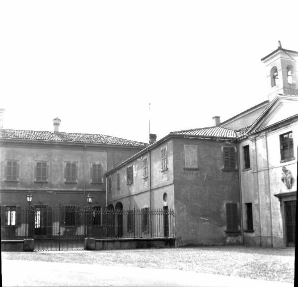 Villa Cigalini / Particolare del fronte verso la strada