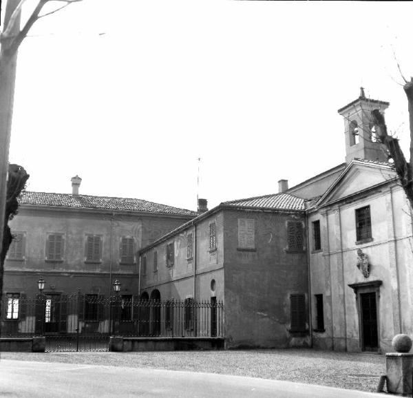 Villa Cigalini / Particolare del fronte verso la strada