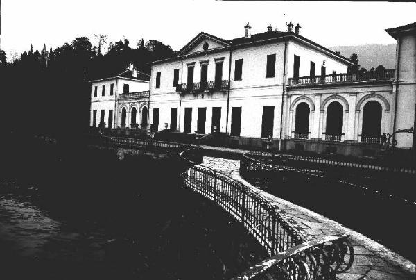 Villa Gerli / Fronte verso il lago