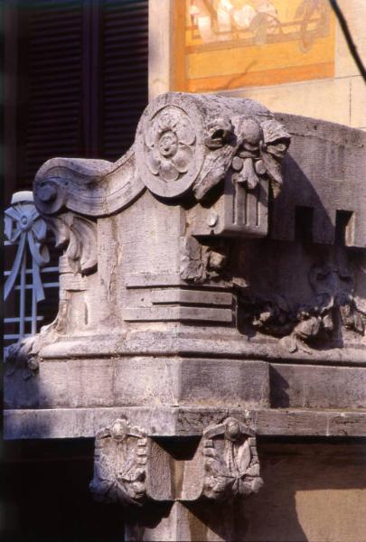 Villa Giuliani / Decorazione della facciata