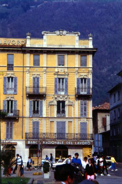 Edificio di Piazza Cavour