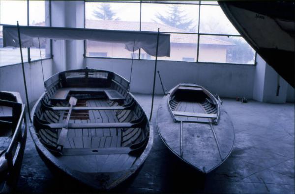 Sala espositiva del Museo della barca lariana / Antiche barche