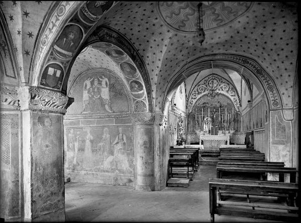 Ponte Nizza - Eremo di Sant'Alberto di Butrio - Oratorio di Sant'Alberto con altare e panche