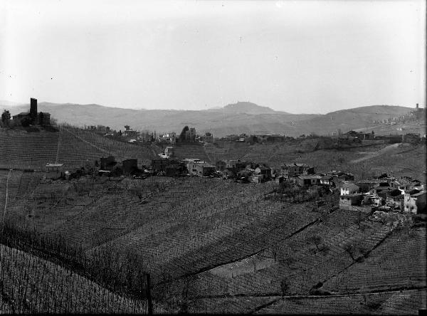 Canneto Pavese - Panorama - Castello Malpaga sullo sfondo a sinistra