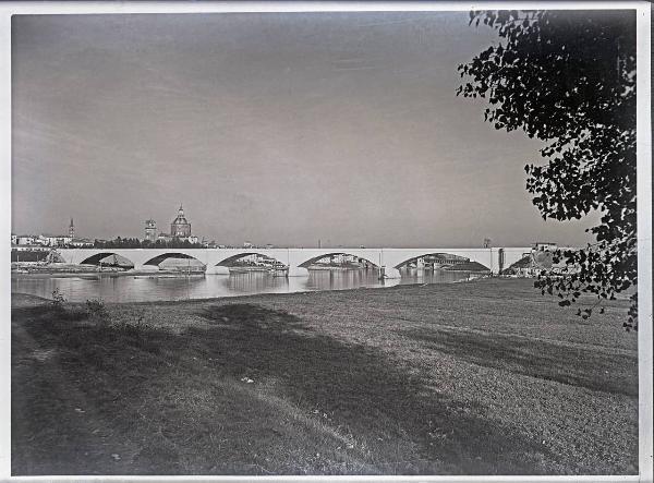 Pavia - Ponte della Libertà (già del'Impero)