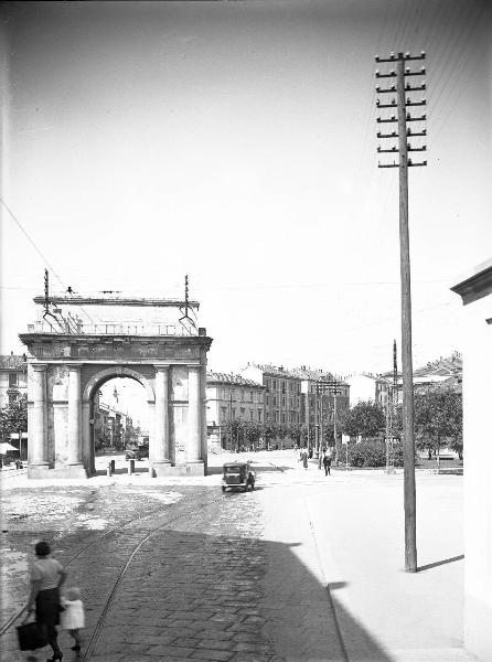 Pavia - Veduta - Piazzale Minerva (già Borgoratto) - Porta Cavour