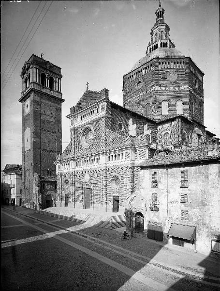 Pavia - piazza Duomo - Cattedrale