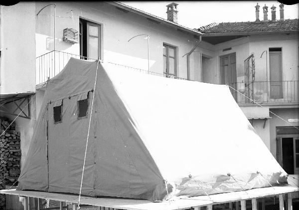 Pavia - Stabilimento Cav. Tacconi, S. Pietro in Verzolo - tenda ditta Tacconi