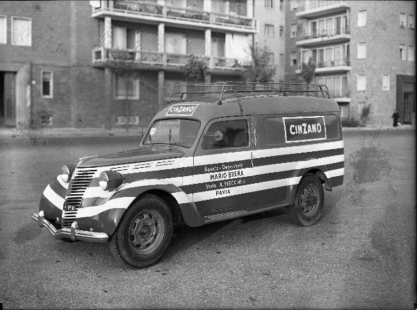 Pavia - Viale della Libertà - automezzo - Cinzano