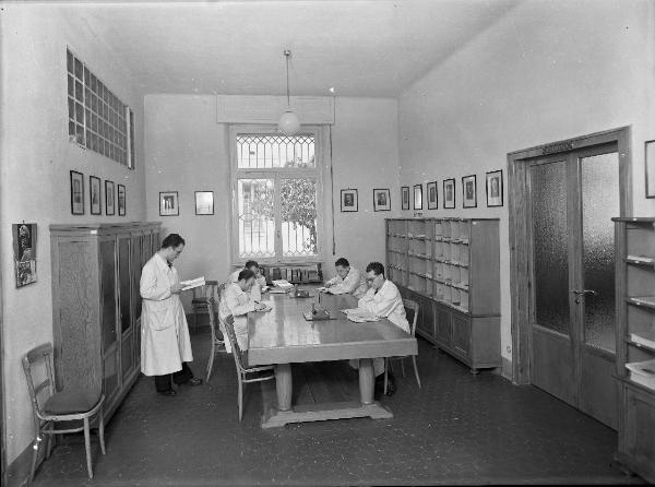 Pavia - Via Palestro - Clinica neuropatologica Casimiro Mondino - sala di lettura