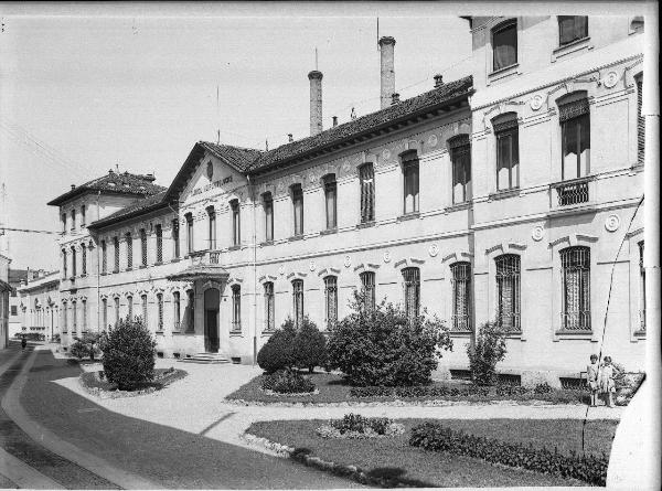 Pavia - Via Palestro - Clinica neuropatologica Casimiro Mondino - edificio